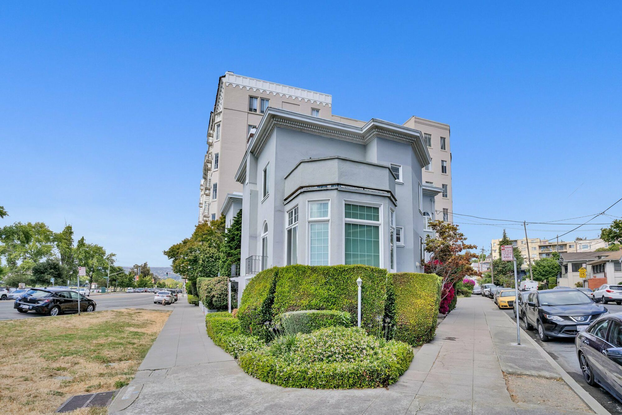 Commercial/Sale/OfficeBuilding